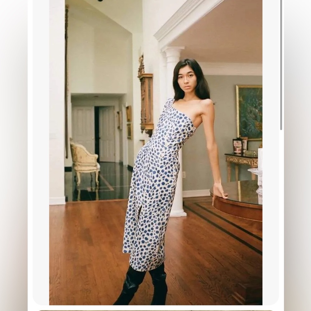 NWOT one sleeve shoulder kaleidoscope midi dress